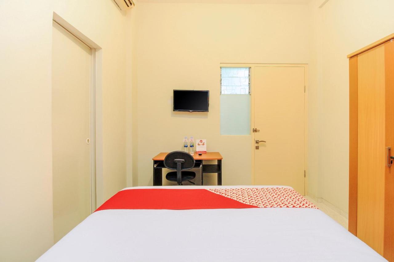 Super Oyo 168 K-15 Residence Surabaya Exterior photo